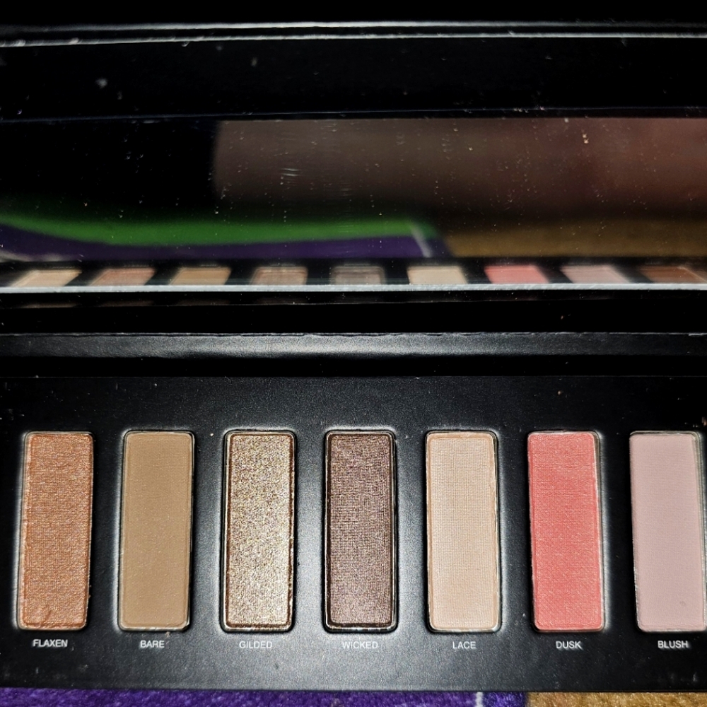 Studio Makeup eyeshadow palette